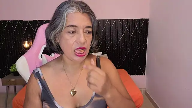 tammy lynn69 online show from 04-25-26, 06:05