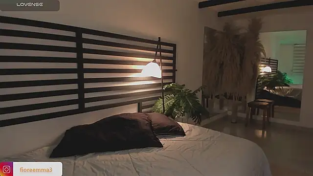 afrodita  25 online show from 01-22-25, 01:10