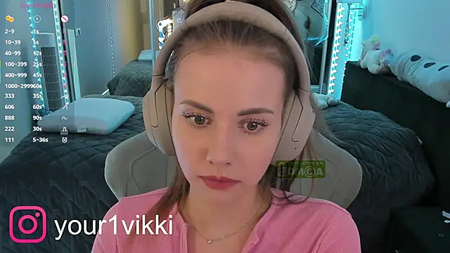 Vikki Cheese online show from 02-22-25, 10:31