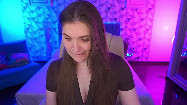 EmmyCharmm online show from 04-29-26, 05:55