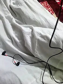 Niladri1410 online show from 12-21-24, 05:40