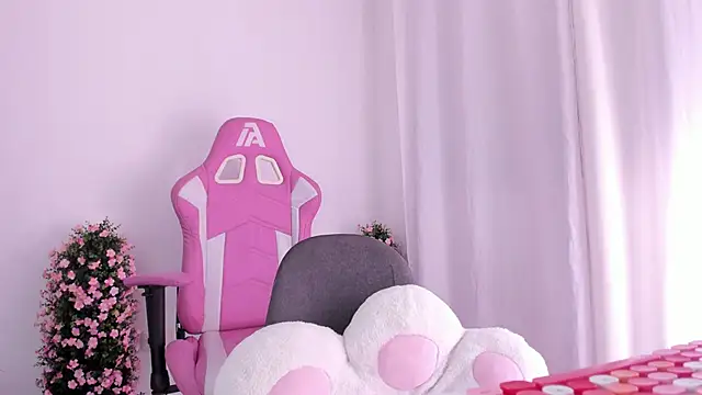 keissy rincon  online show from 10-11-25, 11:25