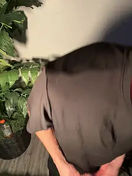 demonslayerr999 online show from 02-26-25, 04:47