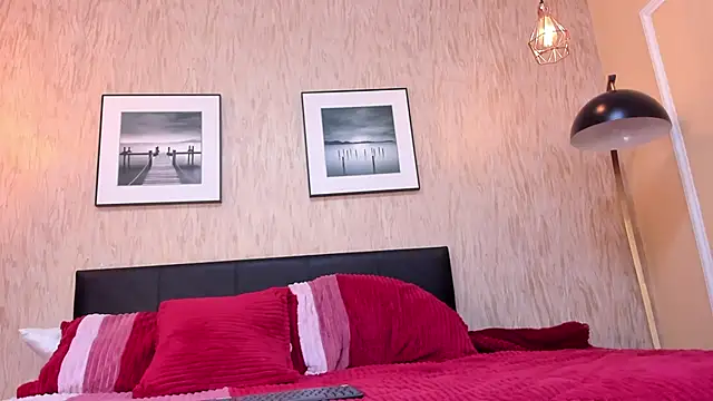 JulietaHazze online show from 02-22-25, 10:40