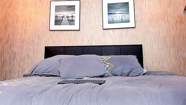 JulietaHazze online show from 02-26-25, 03:52