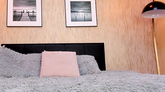 JulietaHazze online show from 03-15-25, 06:32