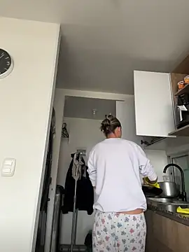 Ameellie online show from 03-08-26, 03:27