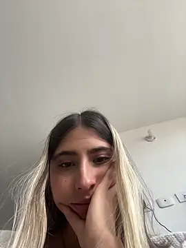 Ameellie online show from 03-26-26, 07:30