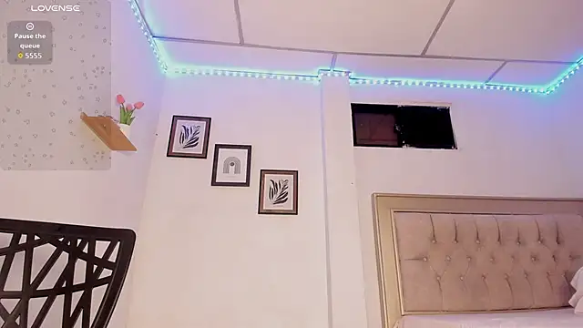 Letizia West  online show from 09-09-25, 05:51