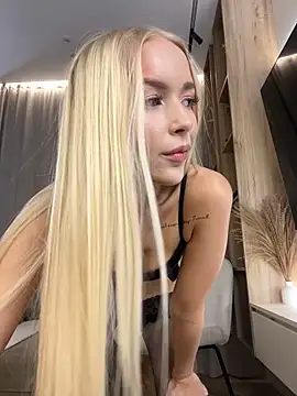 Snapshot of eva_m1racle_ chatting on 09-11-25, 08:09 eva m1racle  online show from 09-11-25, 08:09