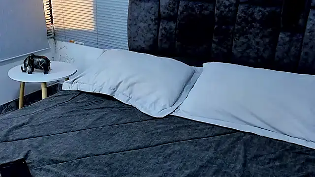 Zack Froone online show from 12-02-24, 01:02