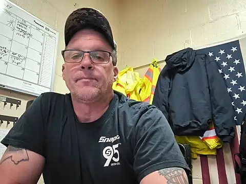 Cockrub1 online show from 05-19-26, 02:12