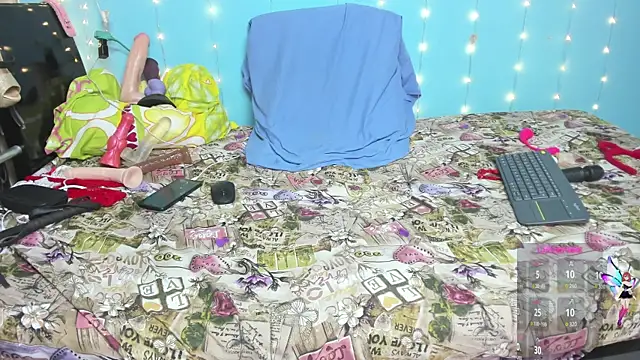 natacha wolf online show from 03-22-25, 08:40