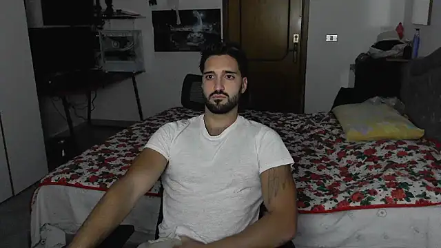 Snapshot of Alexox02 chatting on 10-13-25, 05:57 Alexox02 online show from 10-13-25, 05:57