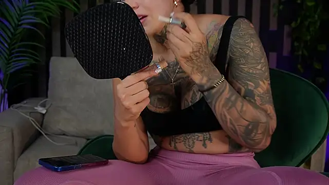 Kleeopatra  online show from 03-17-25, 09:34