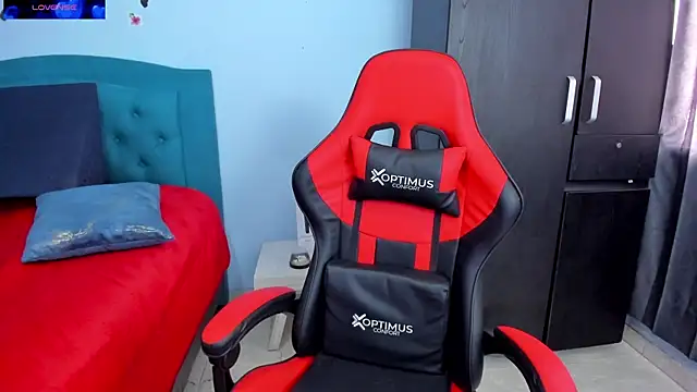 charlotee lovee69 online show from 02-25-25, 04:42