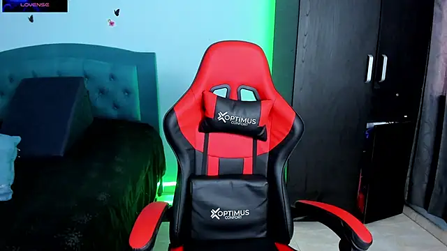 charlotee lovee69 online show from 03-04-25, 07:11