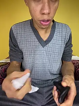 MoiseXxx 777 online show from 02-08-25, 06:22