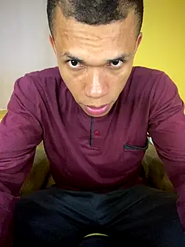 MoiseXxx 777 online show from 10-17-25, 08:17