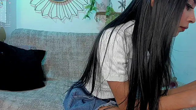 EmmaDuque online show from 11-10-25, 10:53