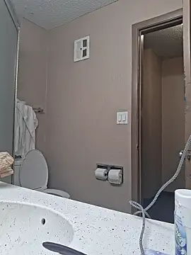 Snapshot of XxxonlyinexxX chatting on 10-24-25, 05:26 XxxonlyinexxX online show from 10-24-25, 05:26