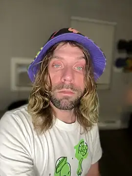 Snapshot of 4kUsh2Fashion0 chatting on 01-24-25, 04:27 4kUsh2Fashion0 online show from 01-24-25, 04:27