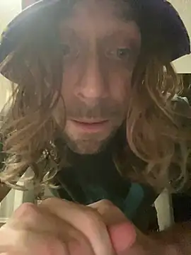 Snapshot of 4kUsh2Fashion0 chatting on 03-12-25, 05:07 4kUsh2Fashion0 online show from 03-12-25, 05:07