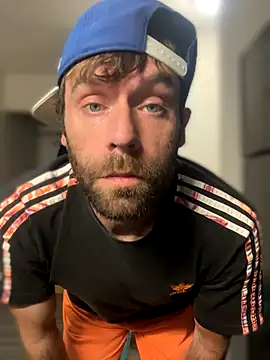 Snapshot of 4kUsh2Fashion0 chatting on 10-06-25, 12:35 4kUsh2Fashion0 online show from 10-06-25, 12:35