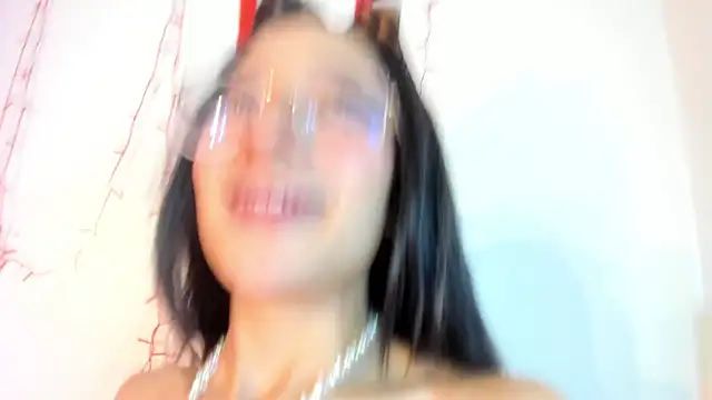 Snapshot of Cloe_Leee chatting on 03-02-25, 08:16 Cloe Leee online show from 03-02-25, 08:16