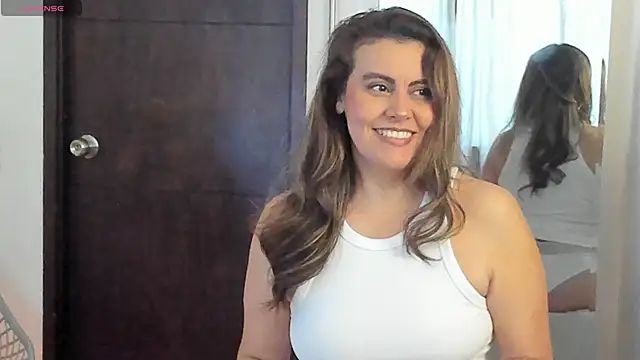 Snapshot of V_monse chatting on 06-11-26, 02:15 V monse online show from 06-11-26, 02:15