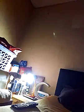 Snapshot of antoniox1978 chatting on 03-19-25, 04:13 antoniox1978 online show from 03-19-25, 04:13