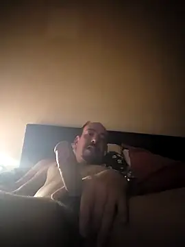 Snapshot of antoniox1978 chatting on 11-04-25, 04:28 antoniox1978 online show from 11-04-25, 04:28