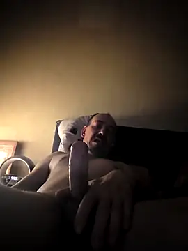 Snapshot of antoniox1978 chatting on 03-17-26, 04:32 antoniox1978 online show from 03-17-26, 04:32