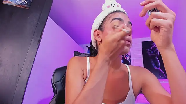 Alahia Rodriguez online show from 11-01-25, 09:39