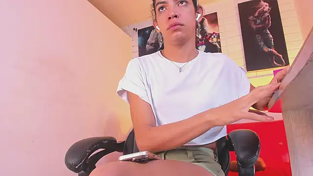 Alahia Rodriguez online show from 11-11-25, 12:27