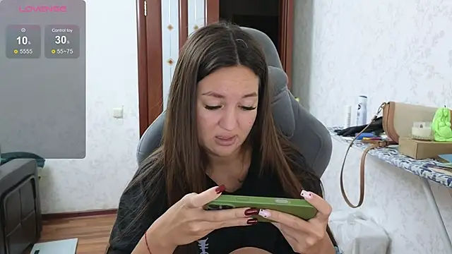 Nelly Fischer online show from 12-08-24, 04:39