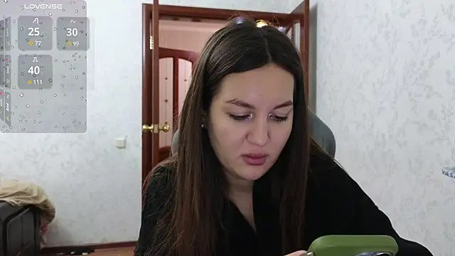 Nelly Fischer online show from 01-08-25, 03:17