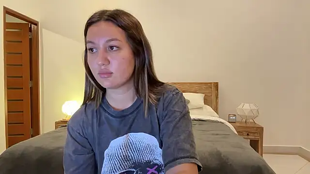 Nelly Fischer online show from 09-15-25, 03:34