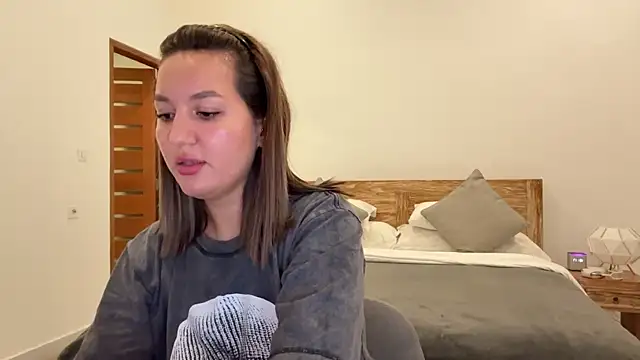 Nelly Fischer online show from 09-16-25, 10:16