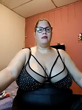 EllisW8 online show from 02-06-25, 10:59