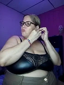 EllisW8 online show from 09-17-25, 11:28