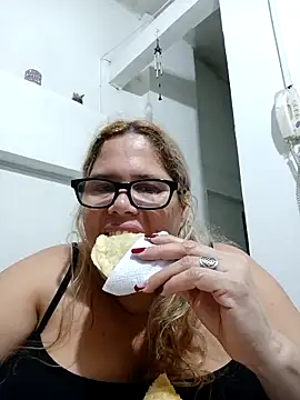 EllisW8 online show from 04-25-26, 12:46