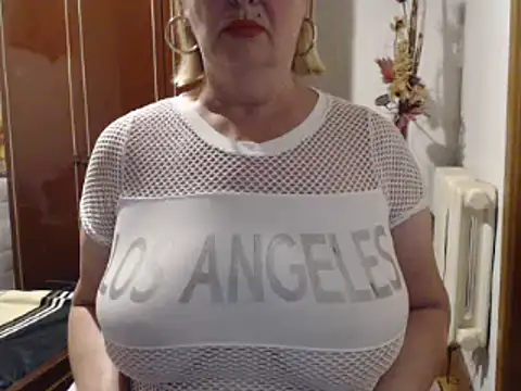 Secretfox online show from 10-01-25, 03:23