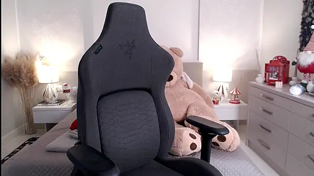 Smileyouarehere online show from 02-11-25, 08:37