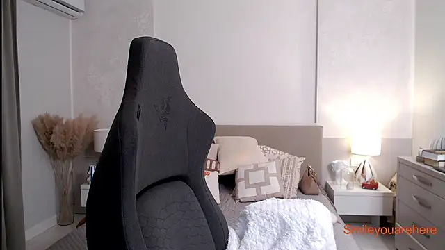 Smileyouarehere online show from 09-23-25, 01:30