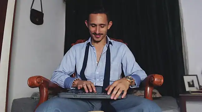 HomeAloneK online show from 02-10-25, 08:42