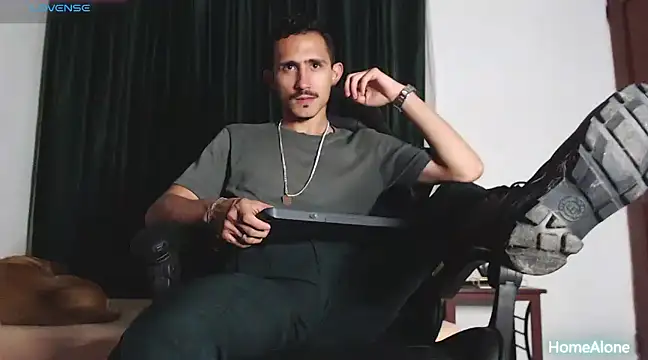 HomeAloneK online show from 03-20-25, 10:40