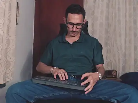 HomeAloneK online show from 10-16-25, 08:54