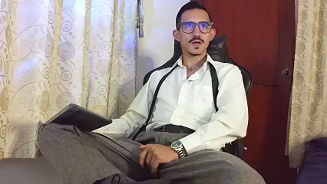 HomeAloneK online show from 04-08-26, 07:47