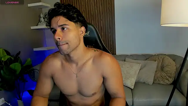 liam collins21 online show from 04-25-26, 11:46